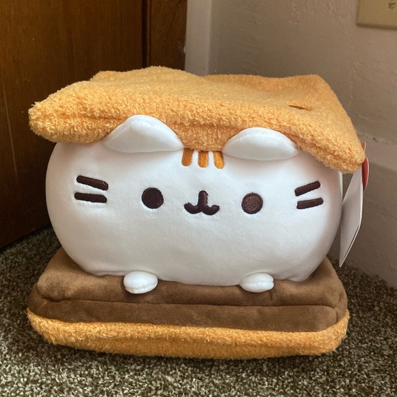 Pusheen S’more Plushie - Picture 1 of 5